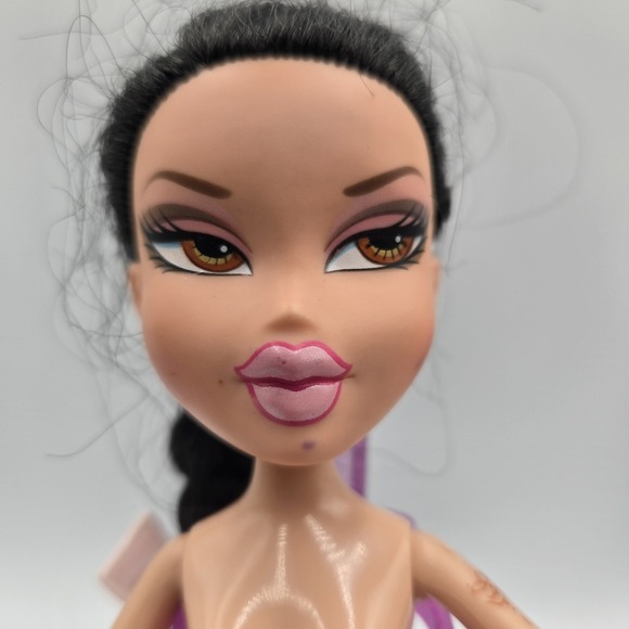 RARE Bratz Genie Magic Jade Doll Hard To Find Braided Hair Vintage Henna Tattoo - Picture 6 of 10